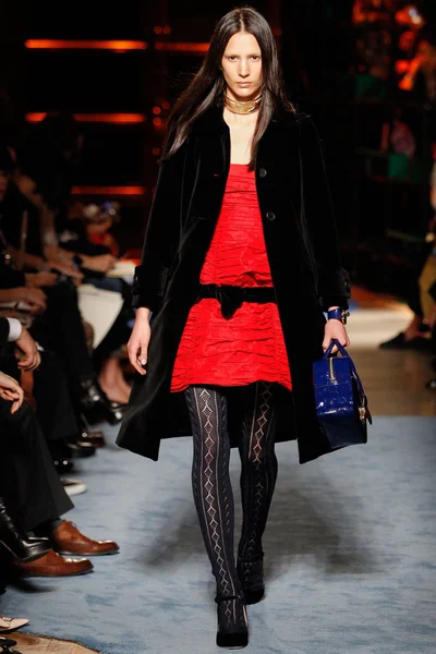Look 26